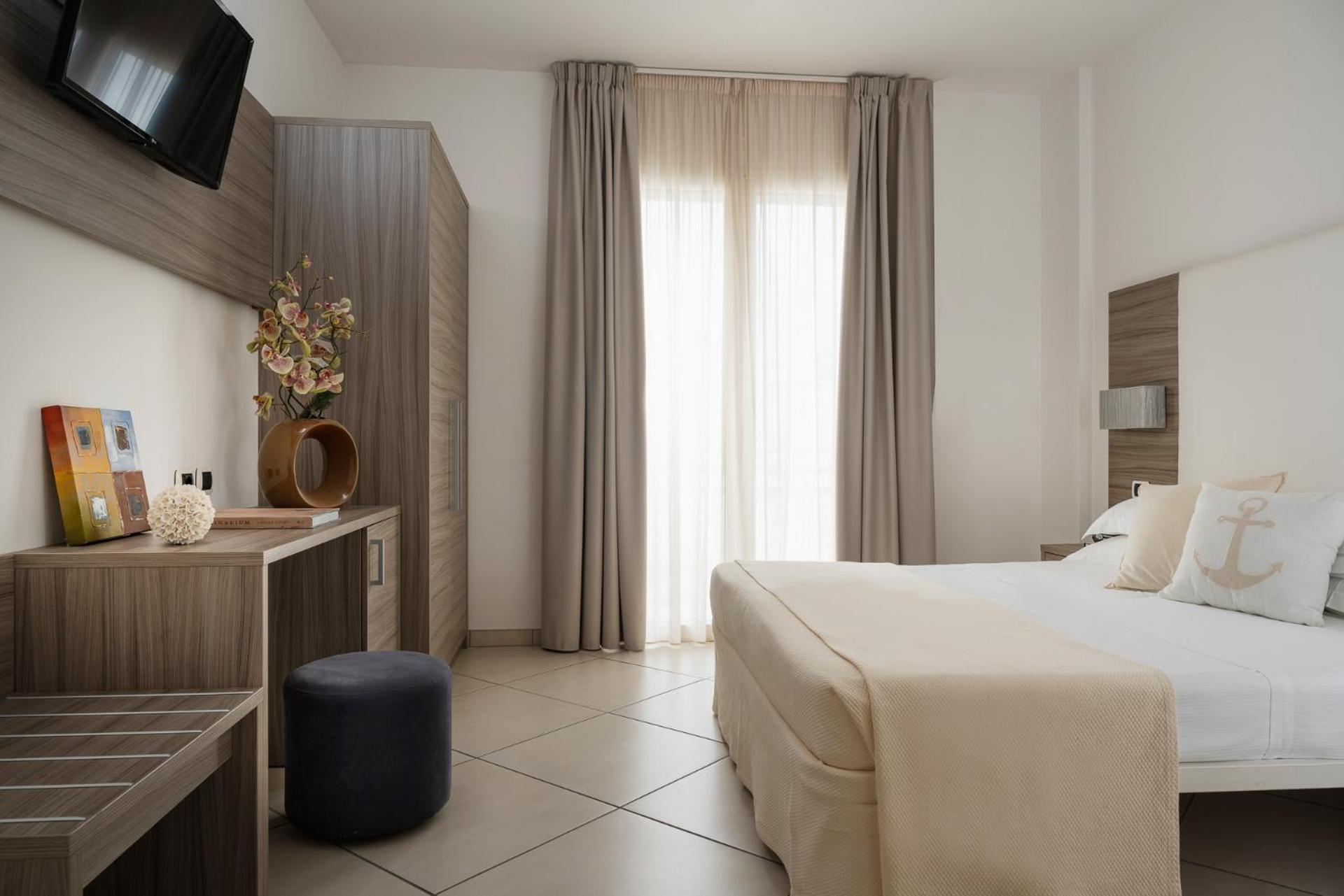 Hotel Embassy リッチョーネ エクステリア 写真